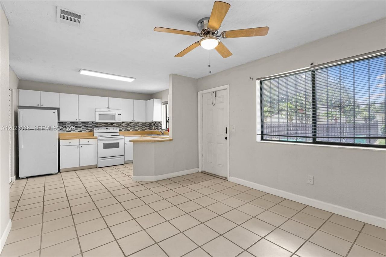 28214 SW 143rd Ct , Homestead, FL 33033 Photo