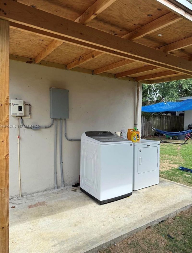 1360 NW 9th St , Unit 1, Homestead, FL 33030 Photo