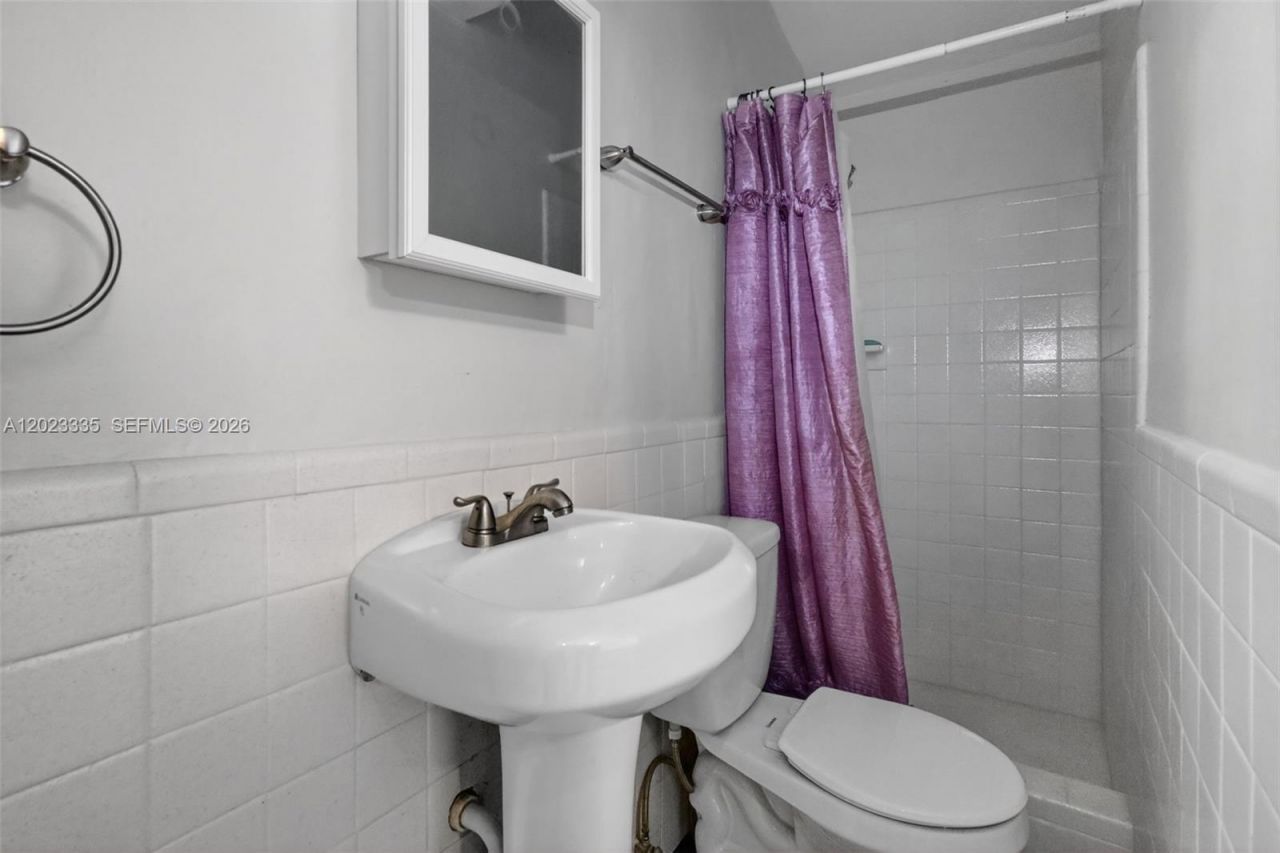 2030 N 57th Ter , Hollywood, FL 33021 Photo