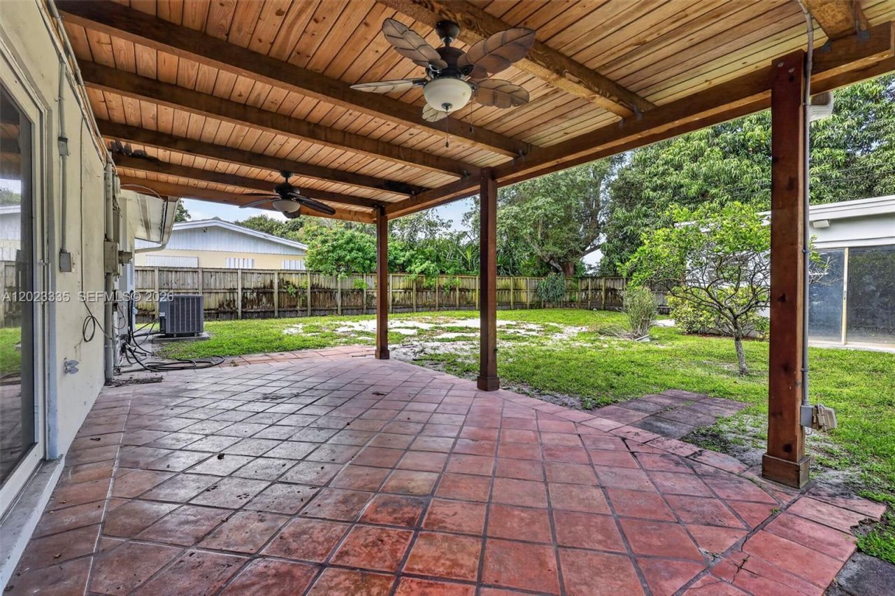 2030 N 57th Ter , Hollywood, FL 33021 Photo