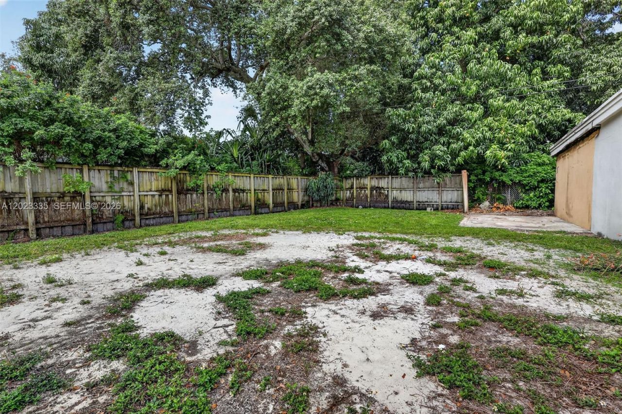 2030 N 57th Ter , Hollywood, FL 33021 Photo
