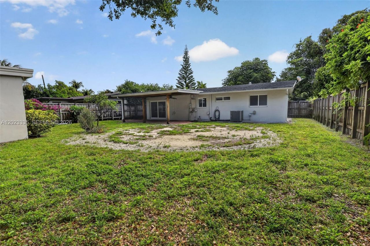2030 N 57th Ter , Hollywood, FL 33021 Photo