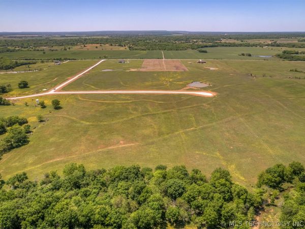 18511 S 369th East Avenue , Porter, OK 74454