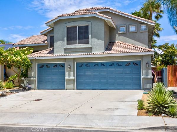 14794 Goldenrain, Fontana, CA 92337