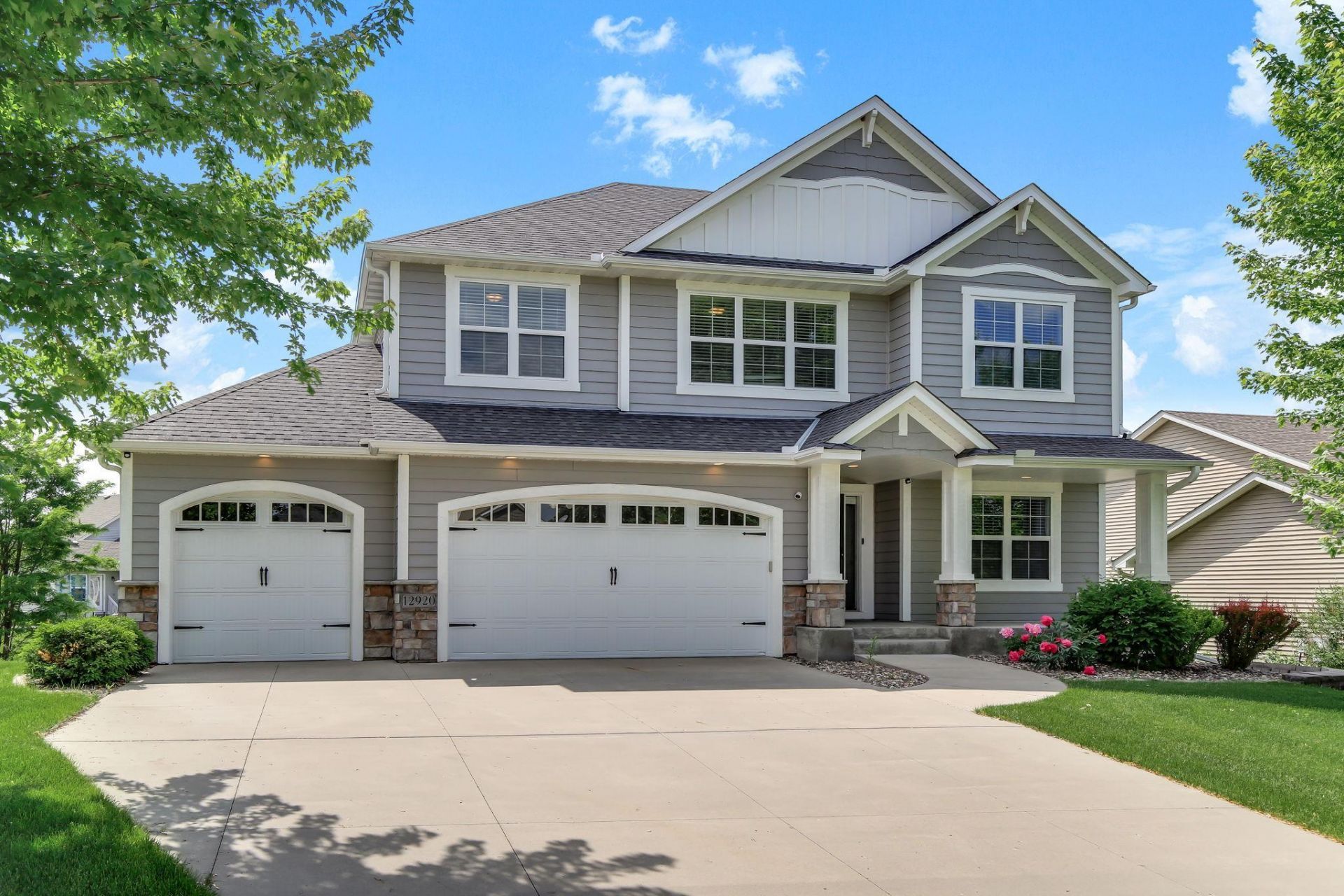 12920 Rose Bluff Boulevard , Burnsville, MN 55337