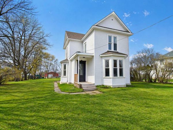 150 Broadway Avenue S, Cokato, MN 55321