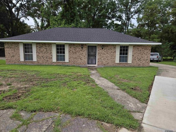 6726 Pine Island Ave, Baton Rouge, LA 70811