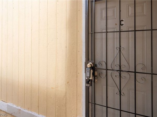 25 Gold Bar Court , Unit C, Las Vegas, NV 89110