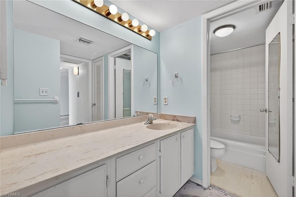 3443 Gulf Shore Blvd N, Unit 607, Naples, FL 34103 Photo