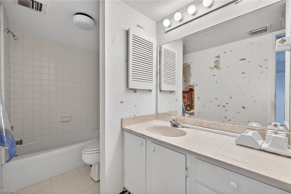 3443 Gulf Shore Blvd N, Unit 607, Naples, FL 34103 Photo