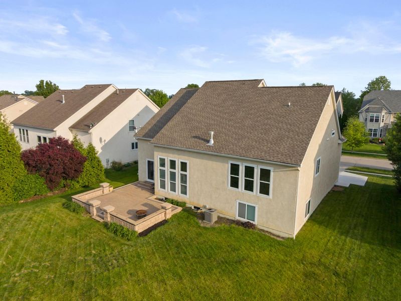 3930 Hickory Rock Drive, Powell, OH 43065 Photo 12