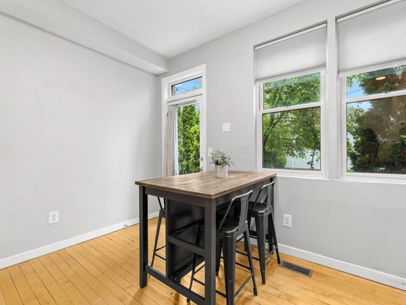 1092 Highland Street, Columbus, OH 43201 Photo 4