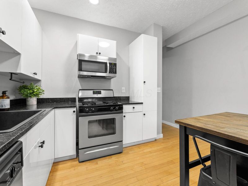 1092 Highland Street, Columbus, OH 43201 Photo 5