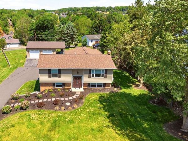 706 S SHAWNEE DRIVE, AUBURN, PA 17922