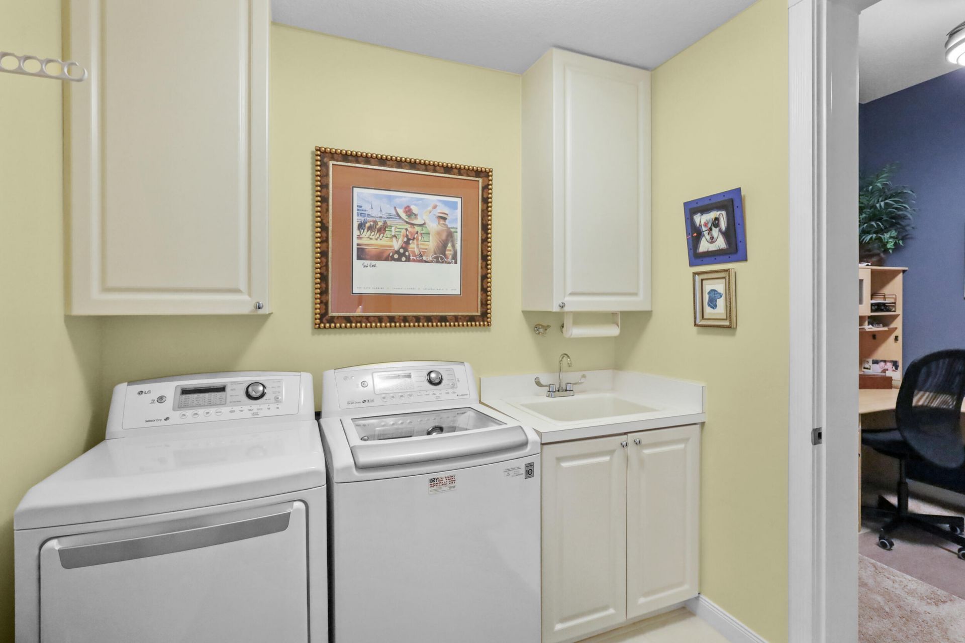 25 Harbour Isle Dr W, Unit 205, Fort Pierce, FL 34949 Photo