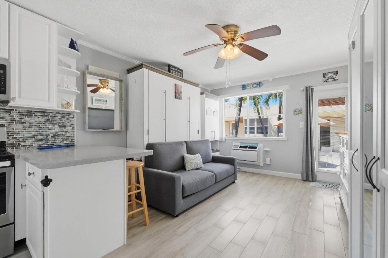 330 Arthur Street, Unit 119, Hollywood, FL 33019 Photo