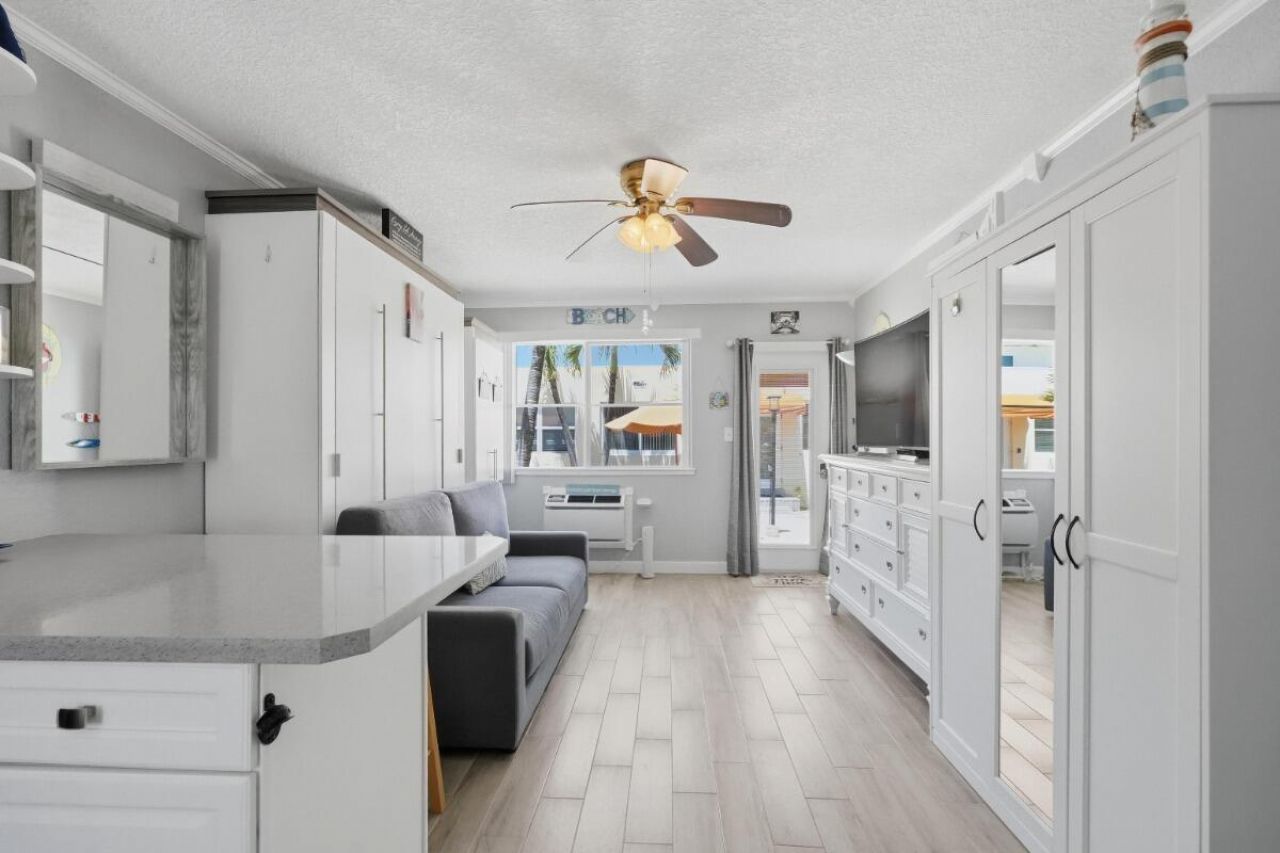 330 Arthur Street, Unit 119, Hollywood, FL 33019 Photo