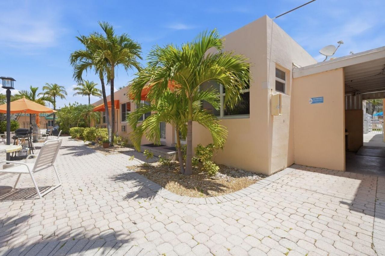 330 Arthur Street, Unit 119, Hollywood, FL 33019 Photo