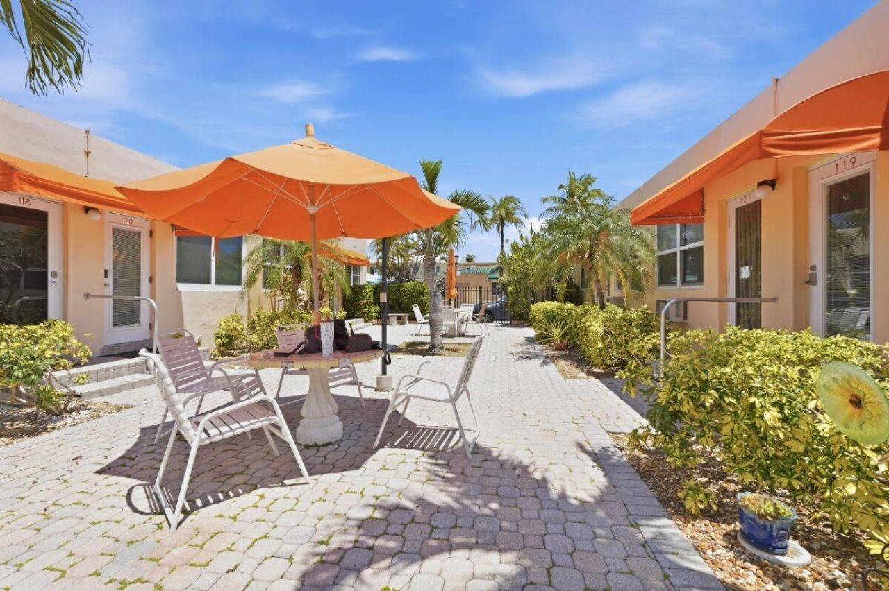 330 Arthur Street, Unit 119, Hollywood, FL 33019 Photo
