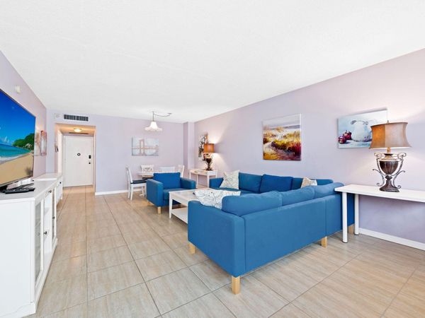 3725 S Ocean Drive, Unit 420, Hollywood, FL 33019