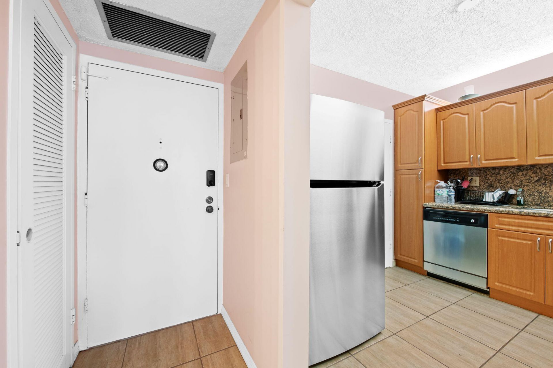 3725 S Ocean Drive, Unit 420, Hollywood, FL 33019 Photo