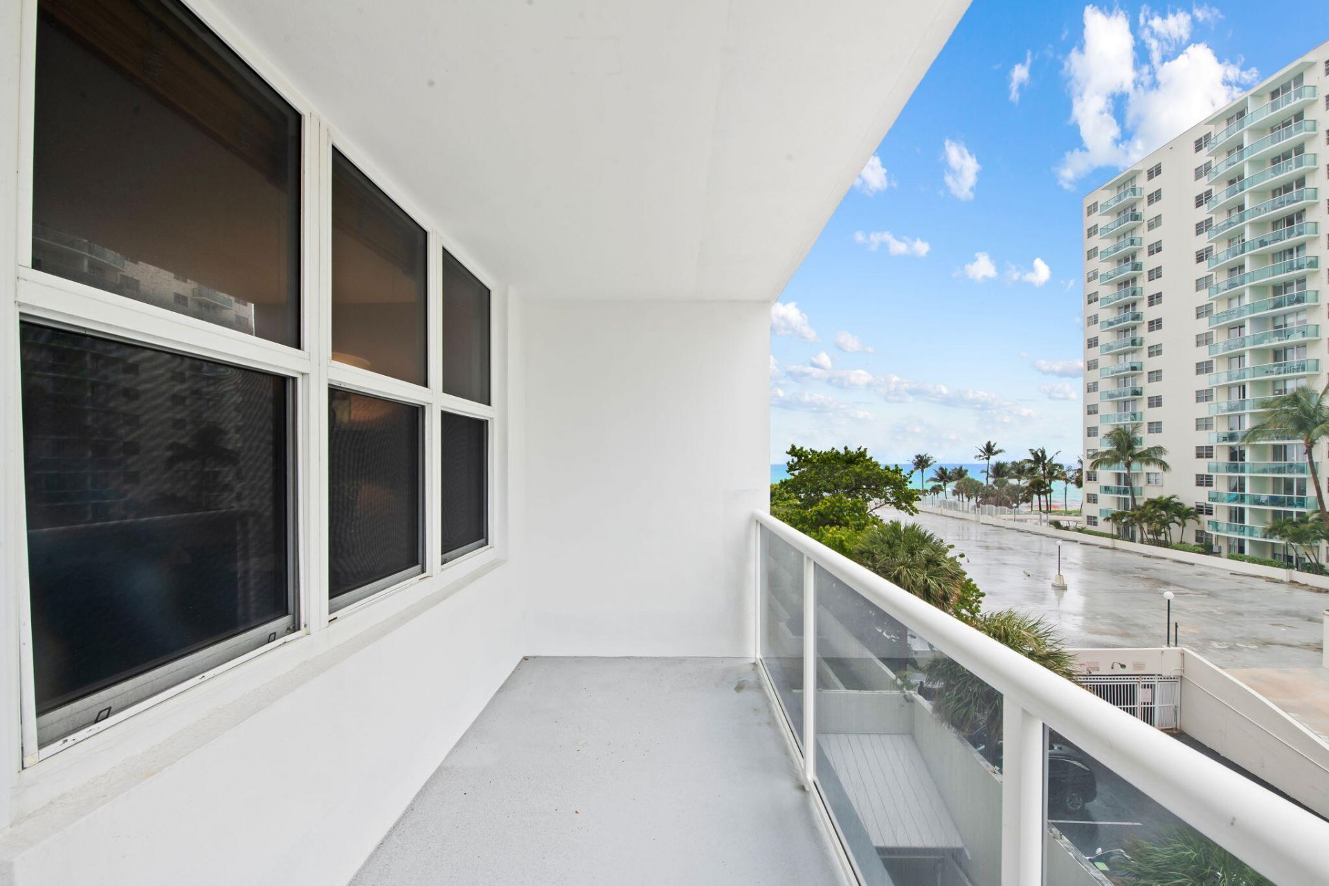 3725 S Ocean Drive, Unit 420, Hollywood, FL 33019 Photo
