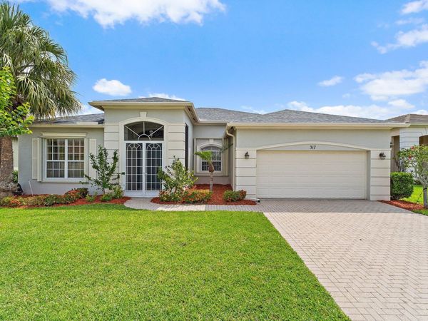 317 SW Lake Forest Way, Port St. Lucie, FL 34986