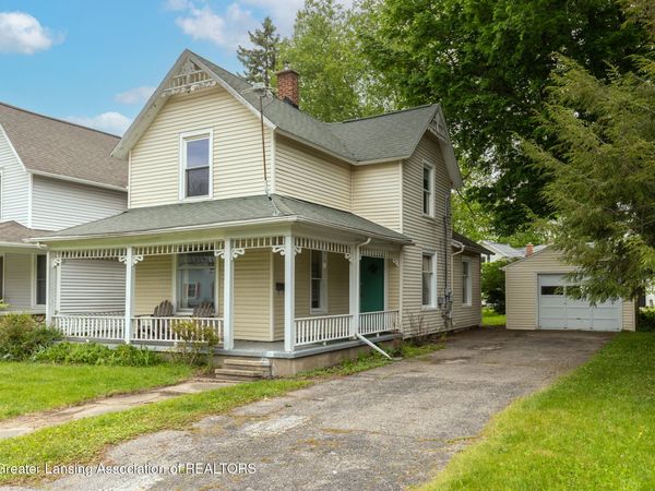 426 N Putnam Street, Williamston, MI 48895