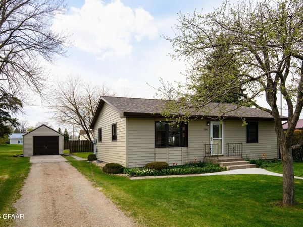 206 4TH Street , Petersburg, ND 58272