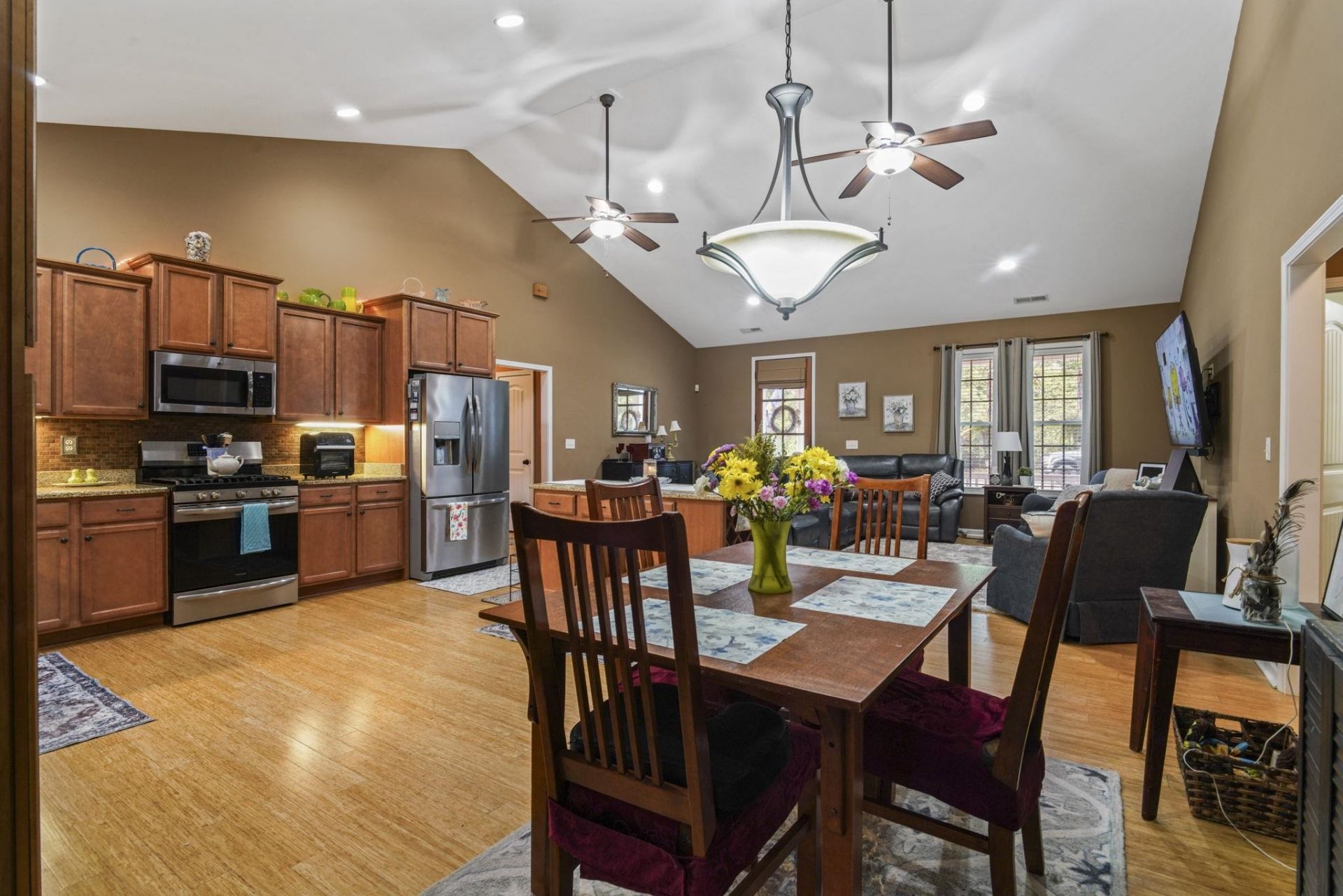 207 Waties Dr. Photo 11