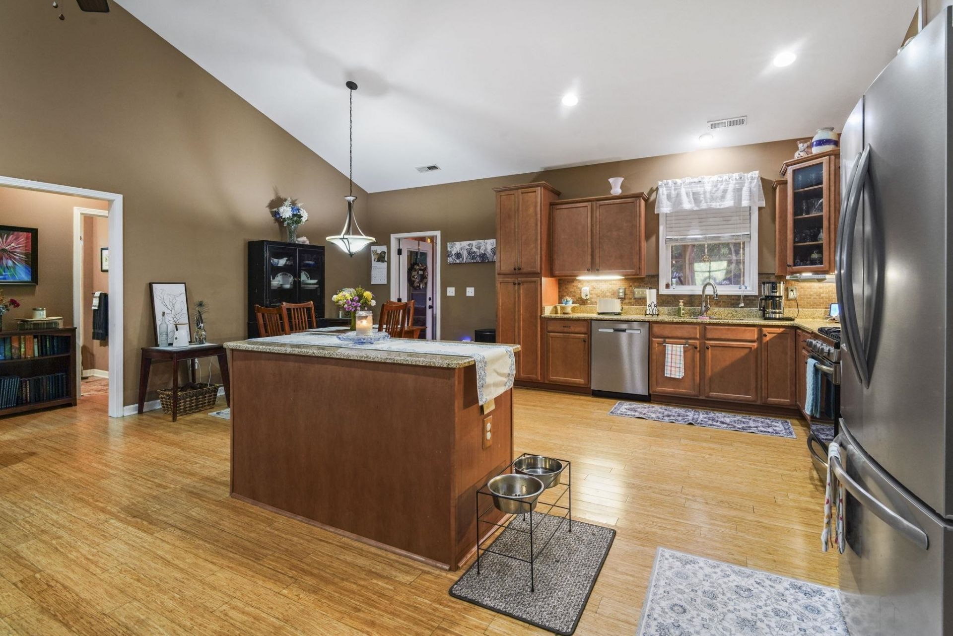 207 Waties Dr. Photo 14
