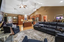 207 Waties Dr. photo 4