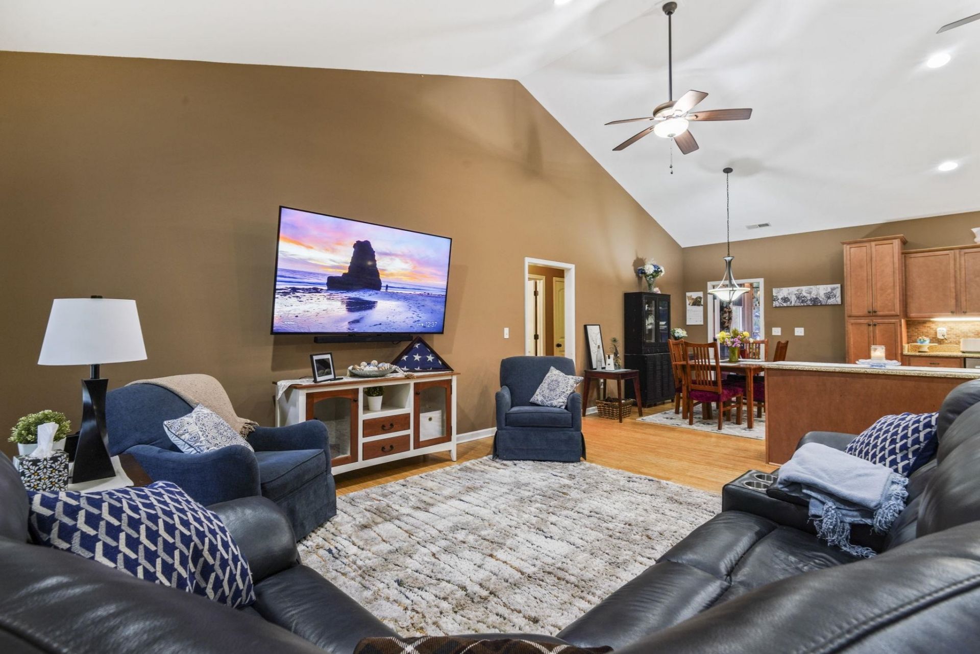 207 Waties Dr. Photo 6