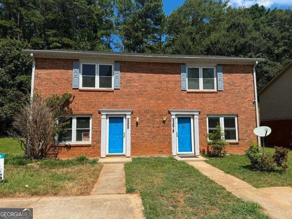 5267 Ridge Forest Drive, Stone Mountain, GA 30083