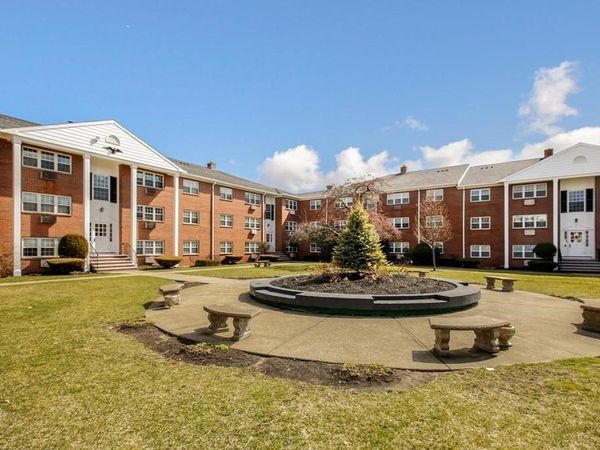 8 Old Colony, Unit 10, Arlington, MA 02476