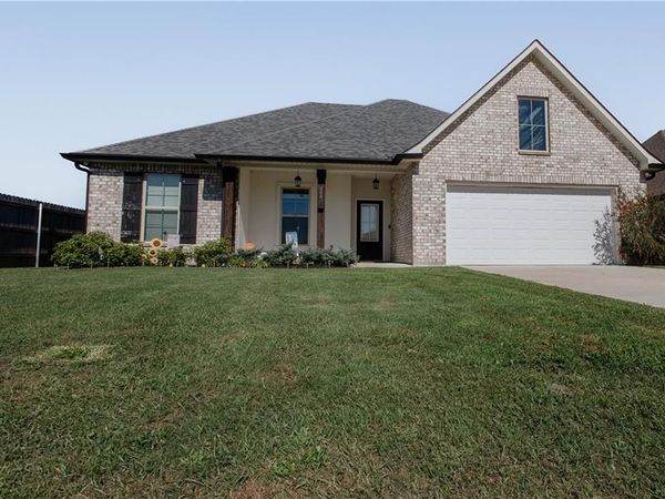 200 CYPRESS BEND Drive, Belle Chasse, LA 70037