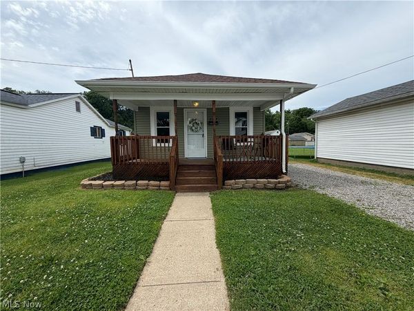 2127 Hoge Avenue, Zanesville, OH 43701