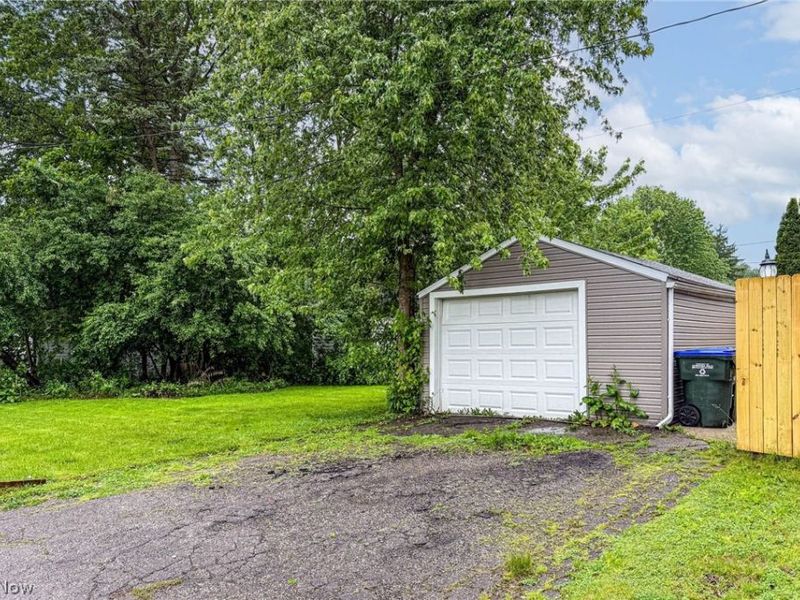 206 Johnson Avenue, Cuyahoga Falls, OH 44221 Photo 5