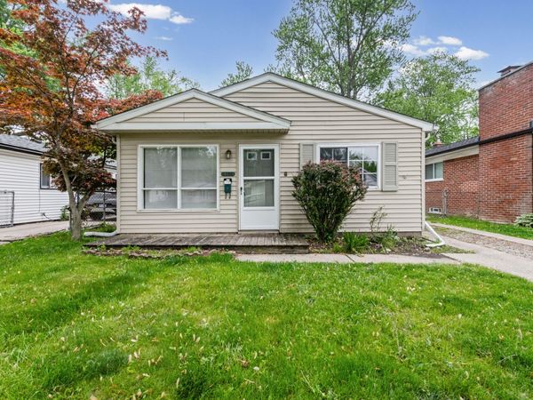 18628 Wakenden Street, Redford, MI 48240