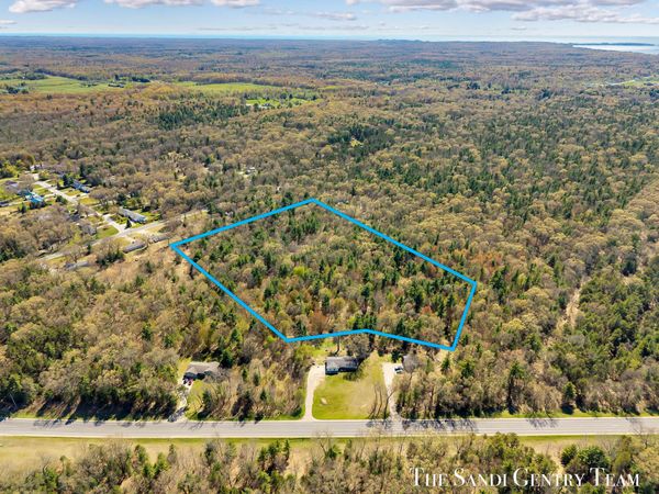 Whitehall Road, Whitehall, MI 49461