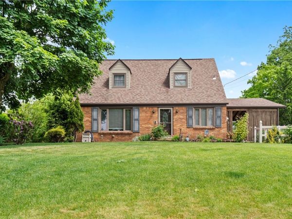 120 Firwood Dr, Bridgeville, PA 15017