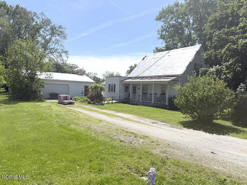 147 N Stahl Street, Bradner, OH 43406 Main Photo