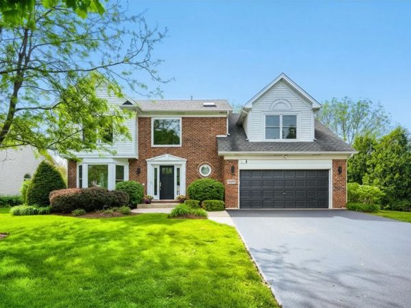 1820 Nicholson Drive , Hoffman Estates, IL 60192
