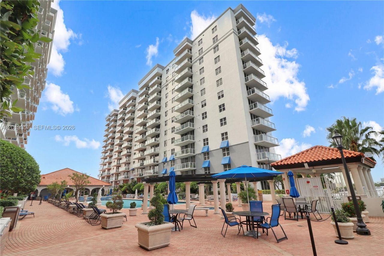 5085 NW 7th St, Unit 601, Miami, FL 33126 Photo