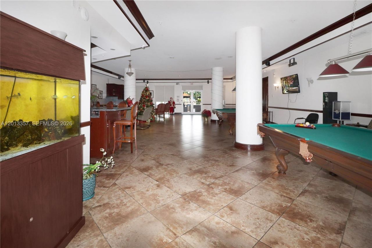 5085 NW 7th St, Unit 601, Miami, FL 33126 Photo