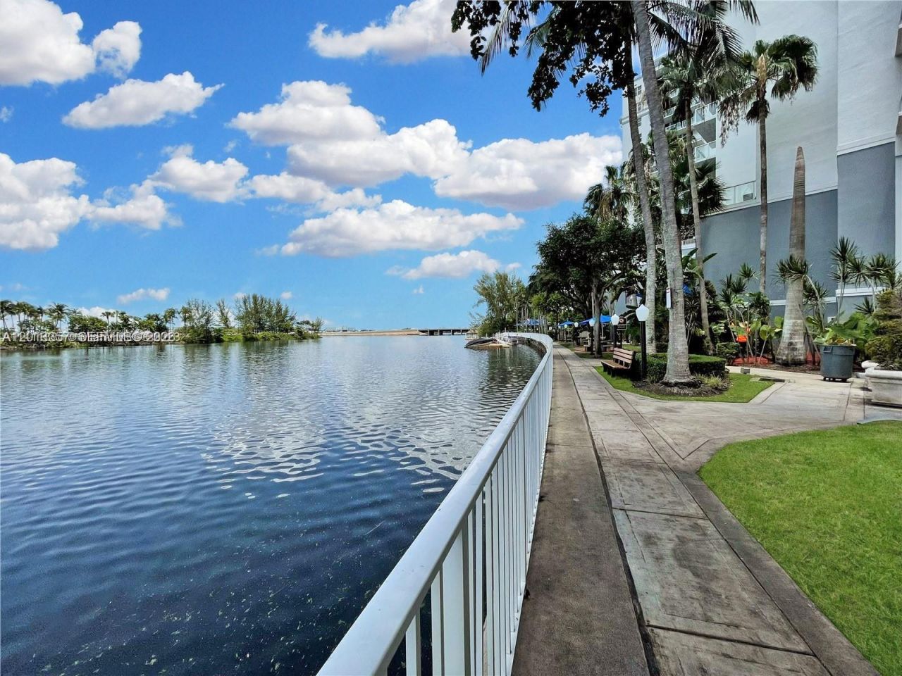 5085 NW 7th St, Unit 601, Miami, FL 33126 Photo