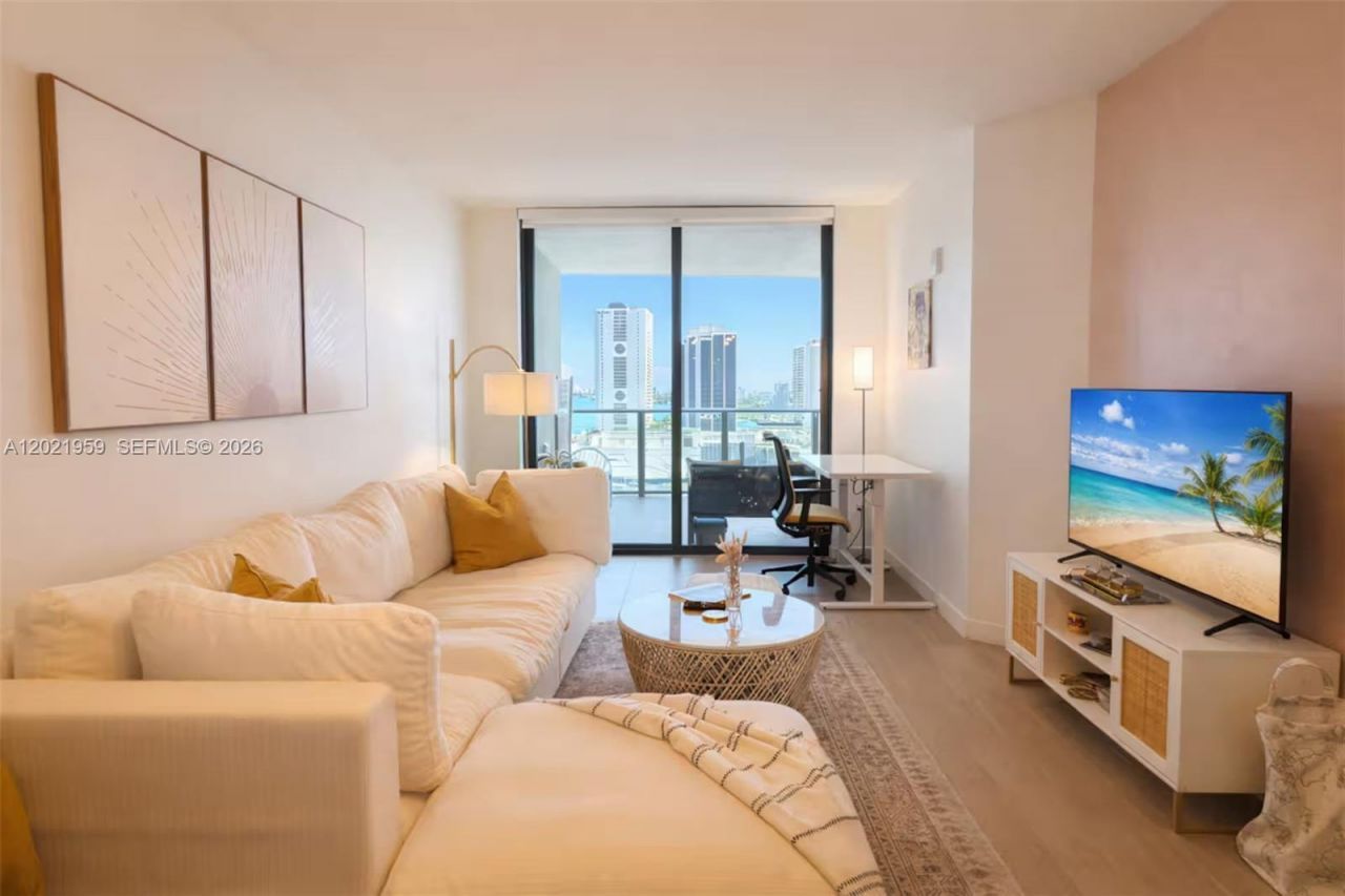 1600 NE 1st Ave , Unit 1605, Miami, FL 33132 Photo
