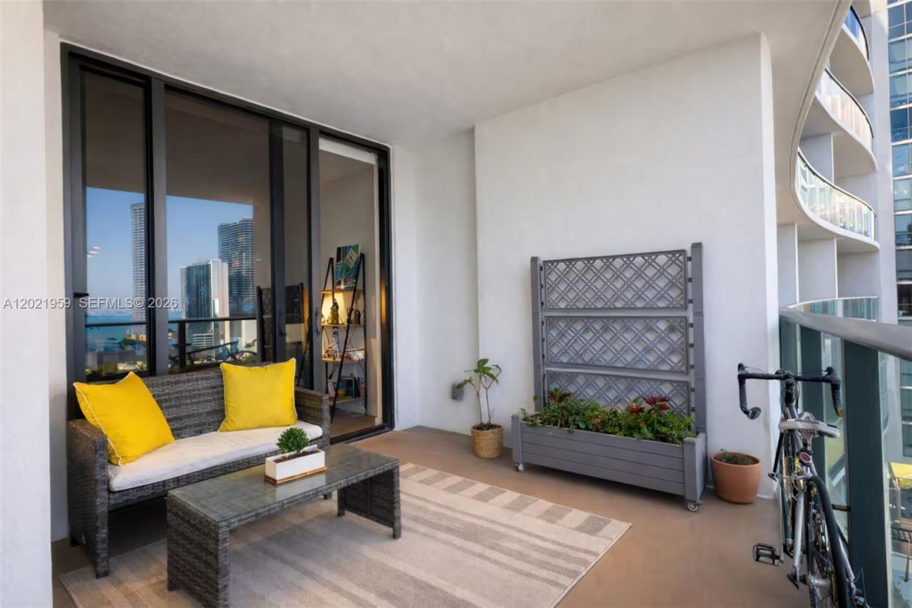 1600 NE 1st Ave , Unit 1605, Miami, FL 33132 Photo