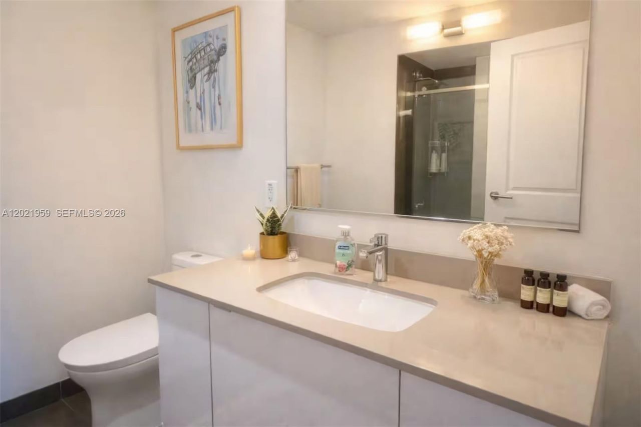 1600 NE 1st Ave , Unit 1605, Miami, FL 33132 Photo