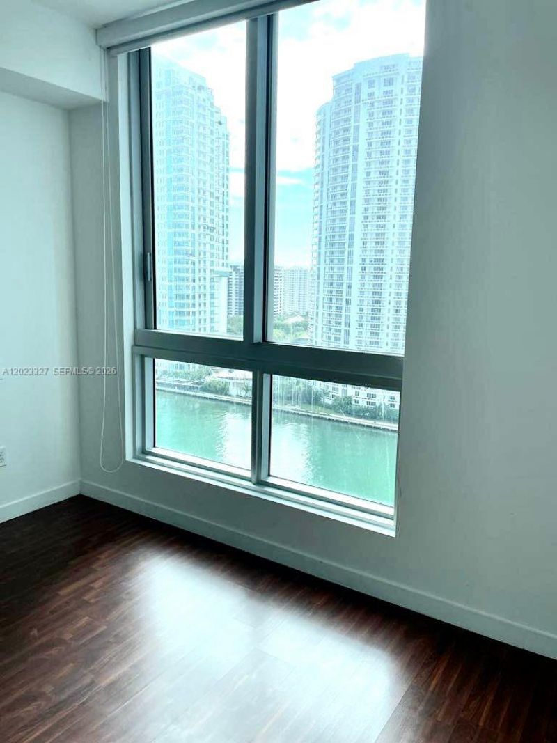 300 S Biscayne Blvd, Unit T-1404, Miami, FL 33131 Photo